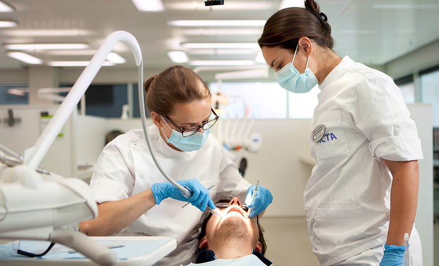 راهنمای تحصیل در رشته‌های پزشکی و دندان‌پزشکی آلمان و هلند ۲۰۱۹