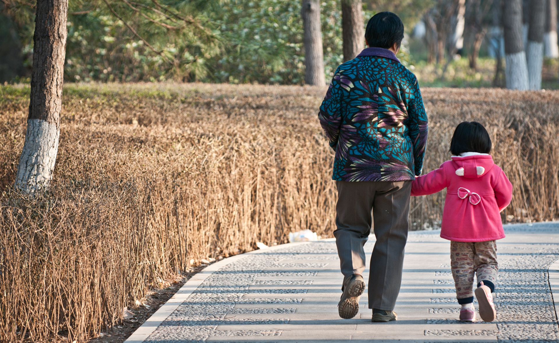چرا علیرغم تغییر سیاست‌های جمعیتی چین، خانواده‌ها به تک فرزندی ادامه می‌دهند؟