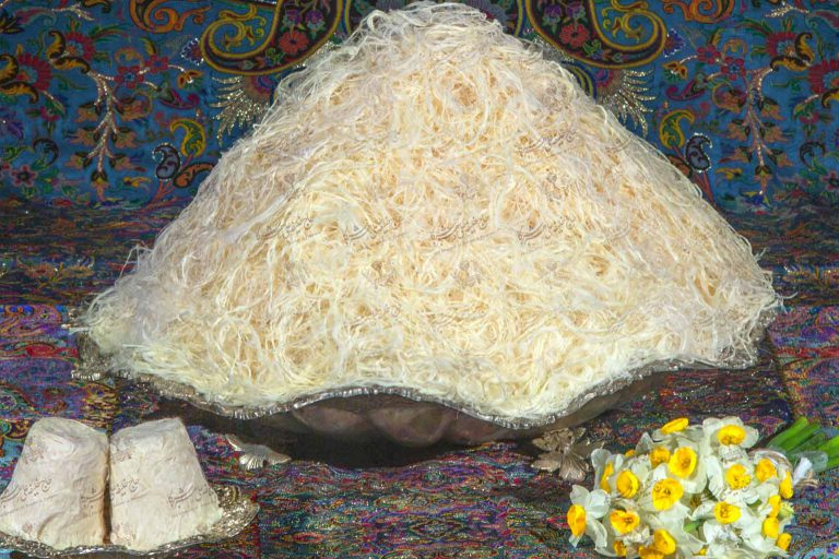 شیرینی‌های سنتی شیراز و کاشان 