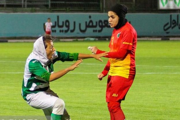 کتک‌کاری در لیگ فوتبال زنان ایران؛ سارا ظهرابی‌نیا توضیح می‌دهد