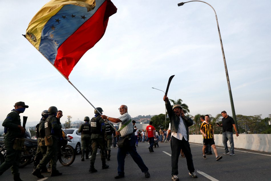 کودتا در ونزوئلا و شایعه فرار نیکلاس مادورو به کوبا