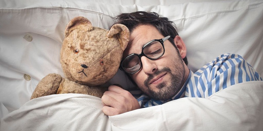 وقتی می خوابیم دقیقاً چه اتفاقی در بدن مان می افتد؟