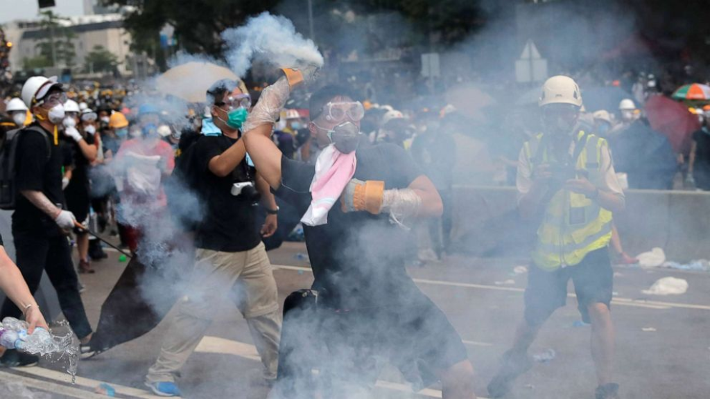 اعتراضات به قانون استرداد به چین در هنگ کنگ