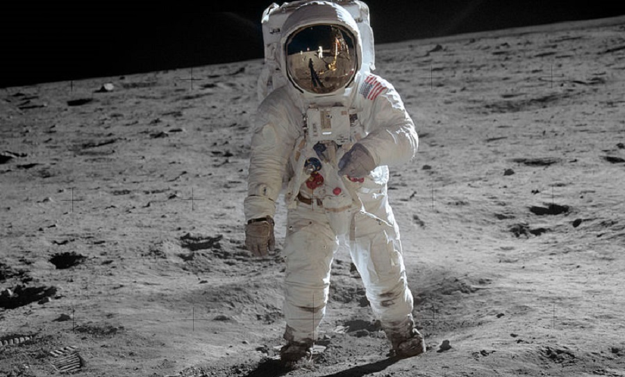 نگاهی بر ماجرای «قدم گذاشتن انسان بر روی کره ماه» پس از نیم قرن