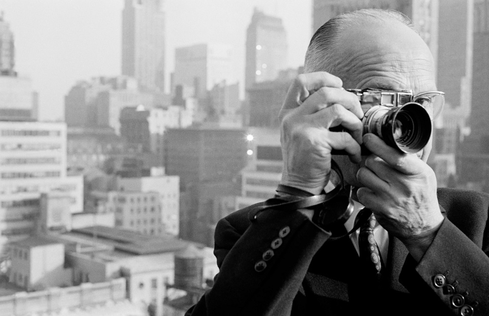 مشهورترین عکاسان خیابانی جهان؛ از کارتیه برسون تا دیان آربس آوانگارد