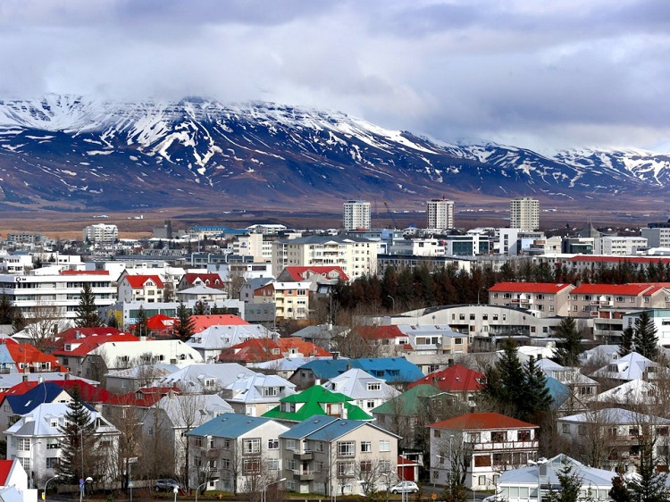 ایسلند یکی از کشورهای مناسب زندگی بازنشستگی