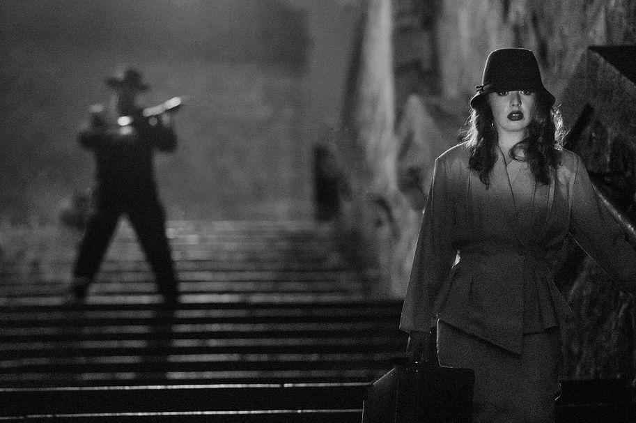 فیلم نوآر (Noir) همواره یکی از جذاب ترین سبک های فیلمسازی در تاریخ سینما بوده است. اما شاید بسیاری ندانند معنا و خصوصیات یک فیلم نوآر چیست. 