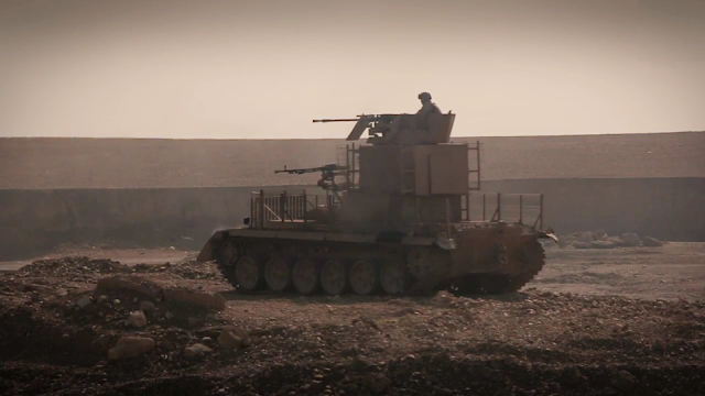 خودروهای زرهی ملقب به «قلعه‌های نظامی متحرک» داعش، یادآور فیلم‌های «مکس دیوانه»