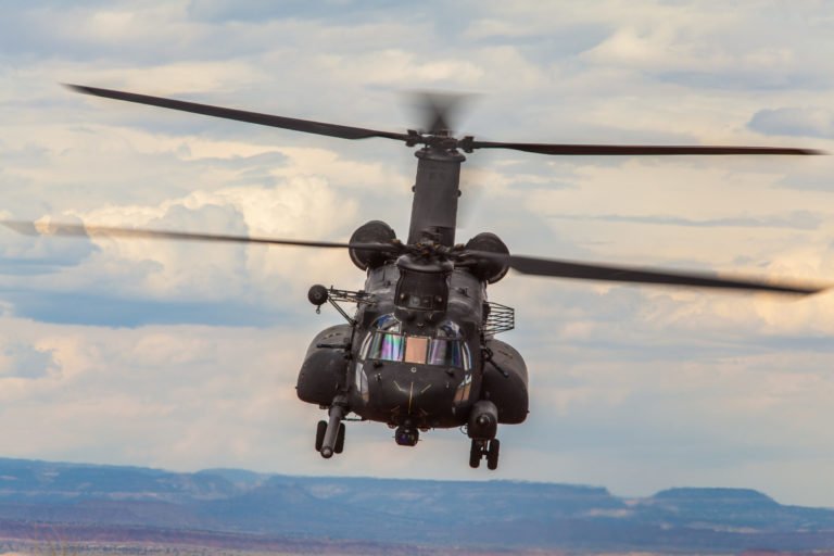 جزییاتی از دو نوع هلیکوپتر فوق پیشرفته‌ استفاده شده در عملیات کشتن رهبر داعش