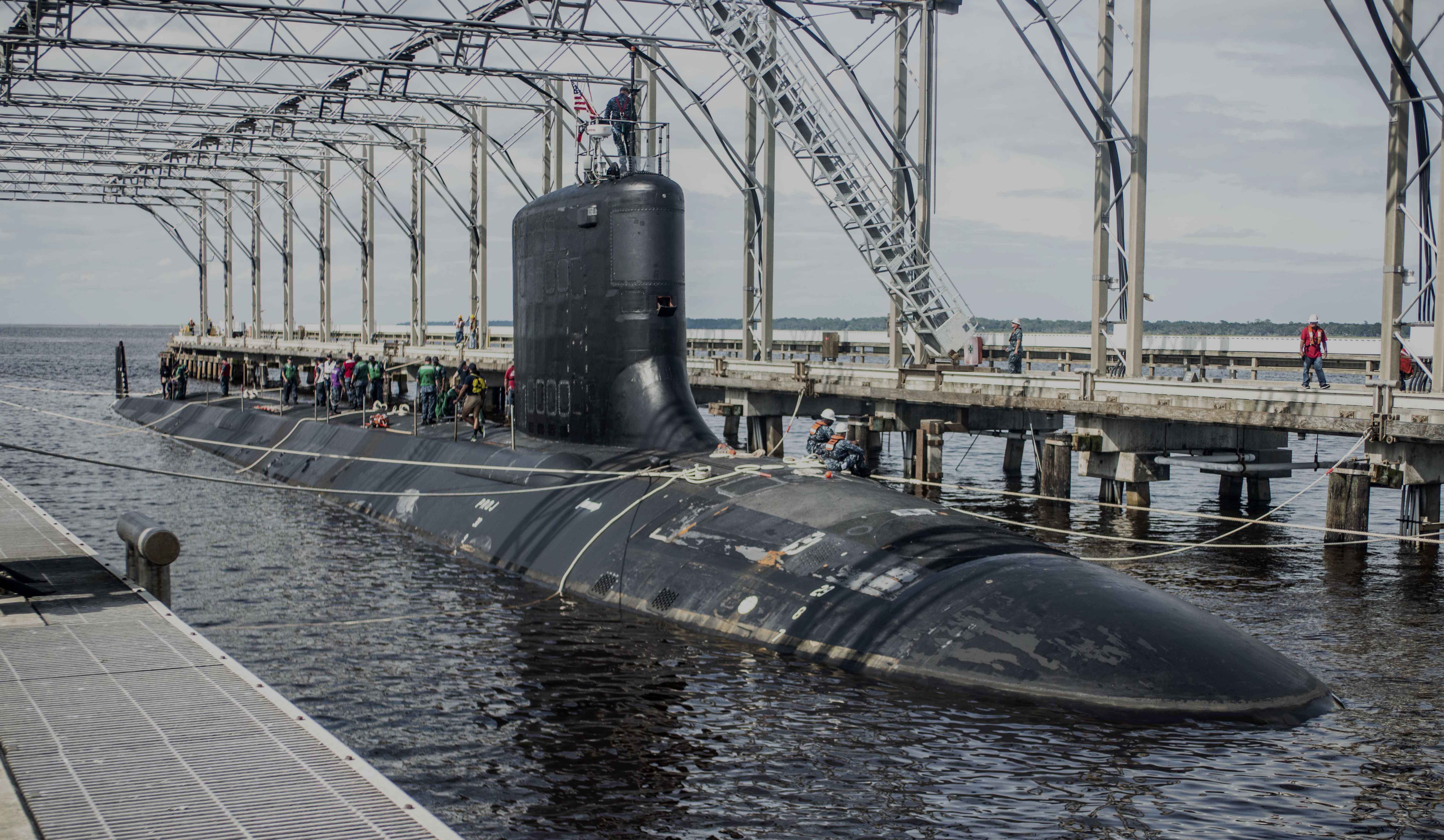 نیروی دریایی ایالات متحده روز دوشنبه بزرگ ترین قرارداد تاریخ خود را بست که به 9 زیردریایی بسیار پیشرفته به ارزش 22 میلیارد دلار مربوط می شود.