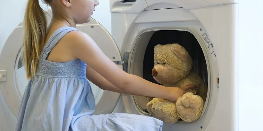 ۱۳ چیزی که نمی‌دانستید می‌توانید با ماشین لباسشویی بشویید