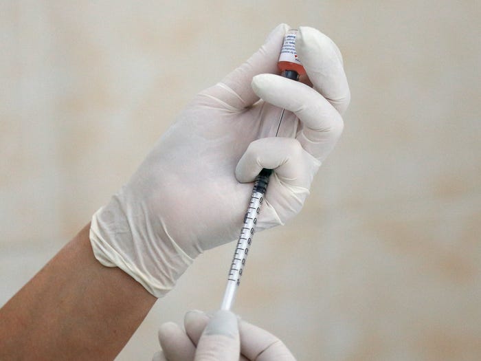 ویروس کرونا (coronavirus) که در دسامبر سال گذشته در ووهان، چین شیوع پیدا کرده در بیش از دو ماه اخیر بیش از 720 نفر را عمدتاً در چین به کام مرگ فرستاده است.