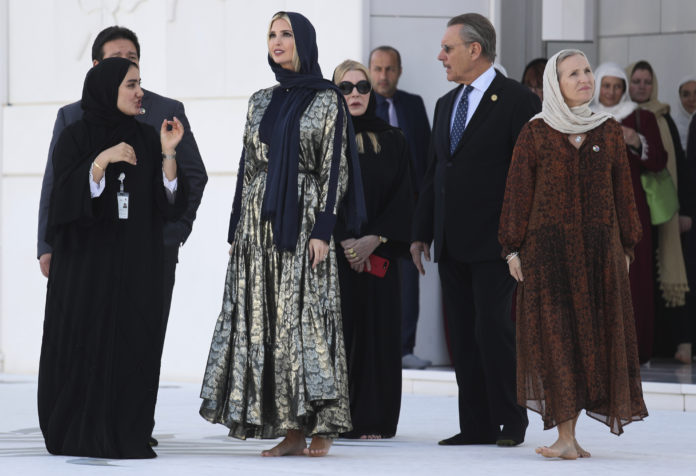 ایوانکا ترامپ، دختر اول و مشاور ویژه رییس جمهور ایالات متحده، از سخنرانان کلیدی نشست دو روزه مجمع جهانی زنان بوده که امروز و فردا در دبی برگزار خواهد شد.
