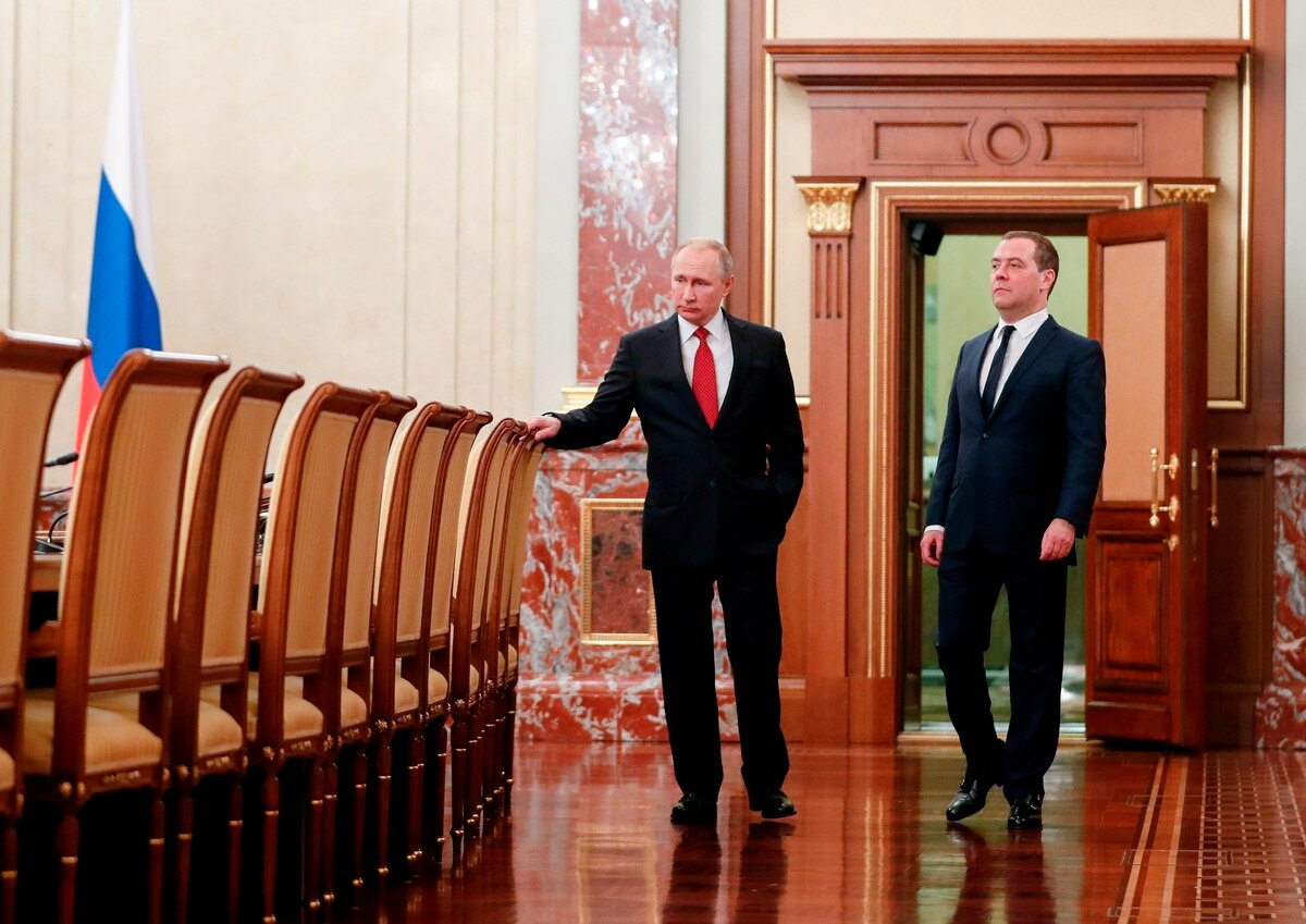 چگونه «ولادیمیر پوتین» برای رسیدن به قدرت مطلق و دائمی در روسیه برنامه ریزی می کند؟