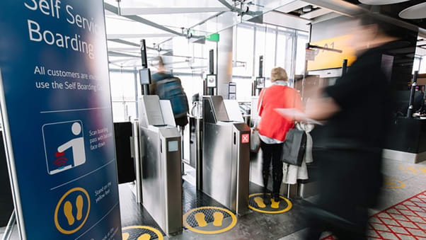 فرودگاه های آینده بسیار پیچیده تر اما کارآمدتر و خوشایندتر از گذشته خواهند بود که با استفاده از تکنولوژی های مدرن تجربه بهتری برای مسافران ایجاد خواهند کرد.