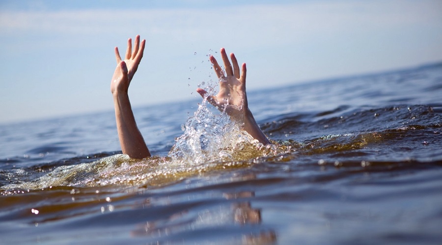 ماجرای خودکشی عاشقانه دو دختر در دریاچه اردبیل