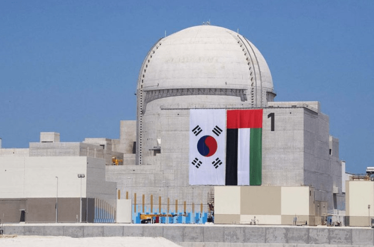 اولین نیروگاه هسته ای جهان عرب؛ راه‌اندازی اولین رآکتور هسته‌ای در امارات متحده عربی