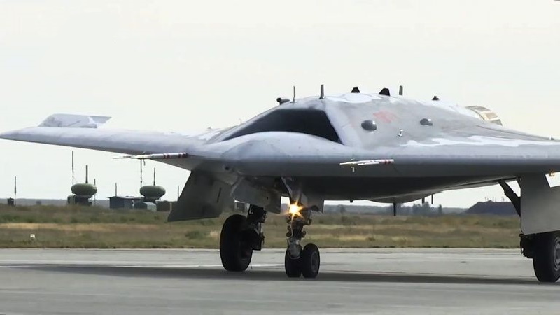 هواپیمای بدون سرنشین S-70 Okhotnik
