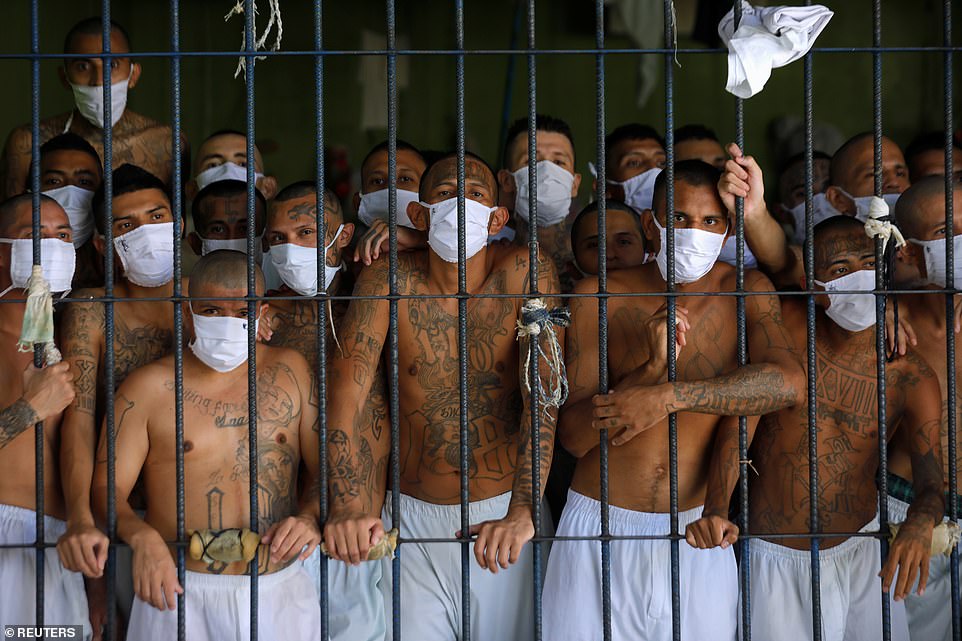 سیاست سختگیرانه السالوادور نسبت به دار و دسته های خلافکار در زندان های فوق امنیتی این کشور