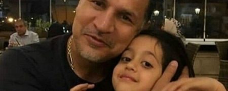 فیلم لحظه سرقت گردن بند طلا ۸۰ میلیون تومانی علی دایی در زعفرانیه