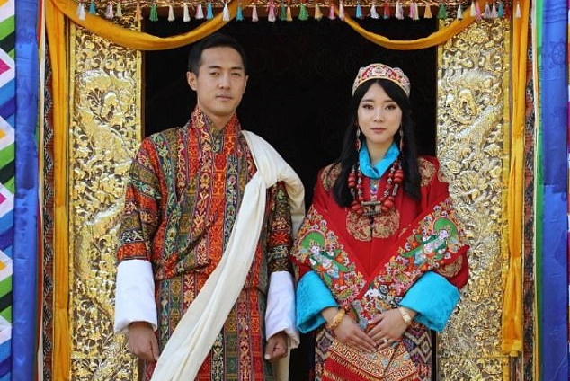 ازدواج خواهر پادشاه با برادر ملکه برای حفظ حلقه خاندان سلطنتی بوتان + تصاویر