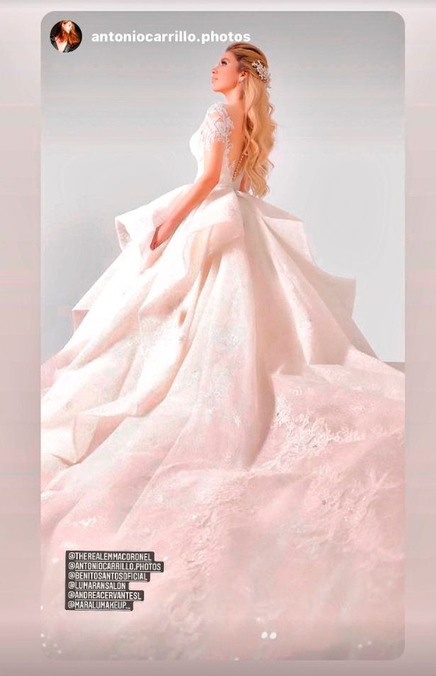 اِما کورونل ، همسر خواکین ال چاپو گوزمان رهبر سابق کارتل سینالوآ تصویری از خود در لباس عروسی در اینستاگرام منتشر کرده است.