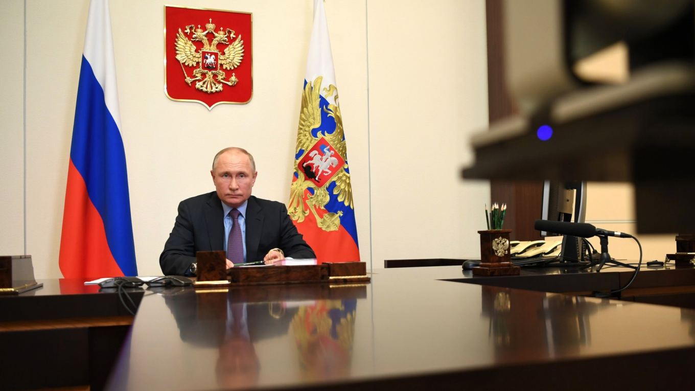 ولادیمیر پوتین رییس جمهور روسیه قانونی را امضا کرده که بعد از ترک کاخ کرملین، برای وی و خانواده اش مصونیت کامل قضایی را در پی خواهد داشت.