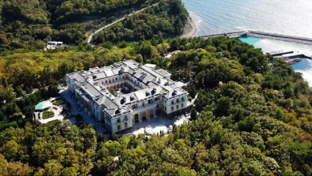 قصر مجلل و مخفی ۱.۴ میلیارد دلاری ولادیمیر پوتین با مساحتی به اندازه یک شهر + ویدیو