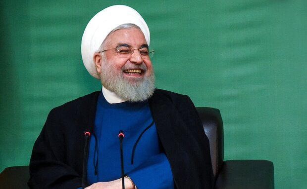 حجت الاسلام احمد جهان بزرگی در برنامه مناظره سیاسی «زاویه» از شبکه چهارم سیما اهانت های بی سابقه ای به حسن روحانی می کند.
