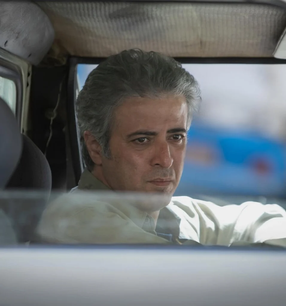 ایوب آقاخانی