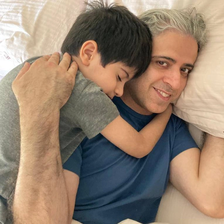 ایوب آقاخانی و پسرش