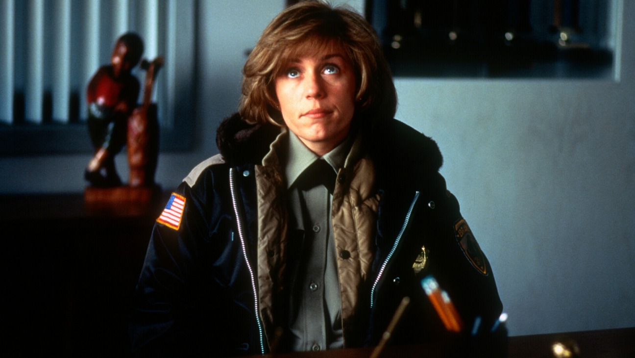 اگر فرانسس مک دورمند امسال سومین اسکارش را برای بازی در فیلم Nomadland بدست بیاورد به دومین بازیگر زن جهان از لحاظ تعداد اسکار تبدیل می شود.