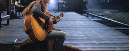 ۱۰ فیلم عاشقانه مناسب برای تماشا در روز ولنتاین ؛ از Midnight Sun تا Five Feet Apart