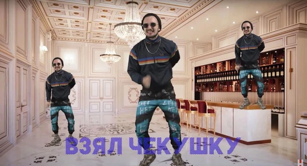 یک خواننده روس بعد از انتشار موزیک ویدیویی که در آن ولادیمیر پوتین به خاطر داشتن قصری یک میلیارد پوندی مورد تمسخر قرار گرفته دستگیر شده است.