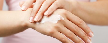 راهکارهایی برای حفظ جوانی و طراوت دست ها