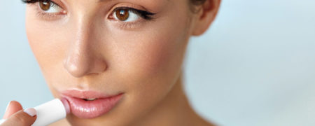 استفاده زیاد از نرم کننده لب چه تبعاتی دارد؟