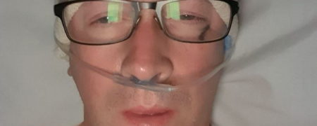 حرکات عجیب زبان مردی که وجود تومور را در مغز او نشان می‌داد