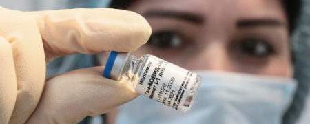 خونریزی داخلی پزشک ایرانی پس از تزریق واکسن اسپوتنیک وی