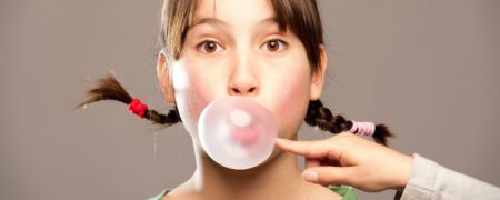 آیا می دانستید جویدن آدامس می تواند باعث چاقی شود؟