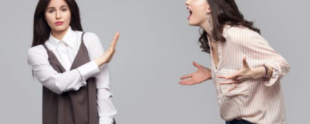 چرا باید همین الان با افراد سمی قطع رابطه کنید؟