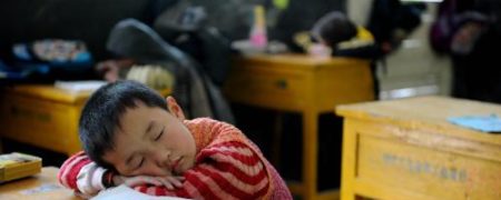 ۱۰ قانون عجیب و غریب مدارس در جهان؛ از تنبیه با ماش یخ زده تا چرت قانونی وسط کلاس