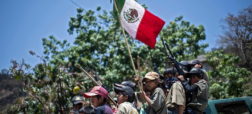 آموزش نظامی پسربچه های ۵ ساله در مکزیک برای مقابله با کارتل های مواد مخدر