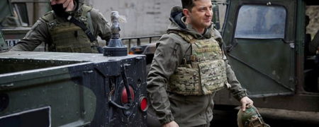 تصاویری از حضور رئیس جمهور اوکراین در خط مقدم میدان جنگ با روسیه