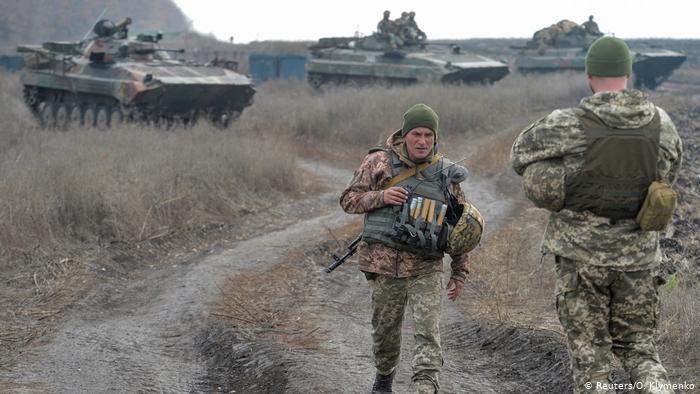 روسیه نیروها و ادوات نظامی بسیاری را در مقیاسی بی سابقه به مرزهای اوکراین فرستاده که کشورهای غربی را نگران کرده است.