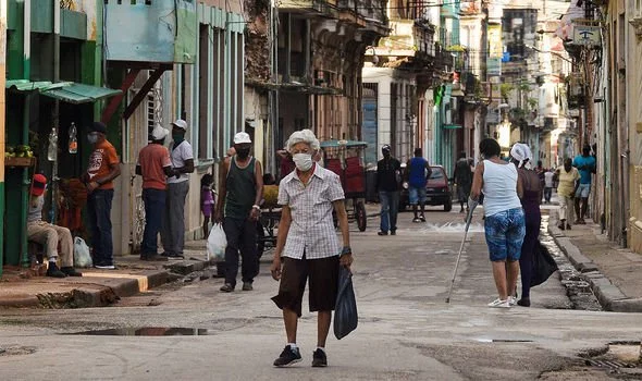 رائول کاسترو ، برادر فیدل کاسترو و دبیر کل حزب کمونیست کوبا که قدرت اصلی در این کشور کمونیستی است، بزودی از مقامش کناره گیری خواهد کرد.