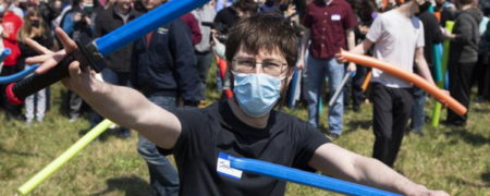 جاش فایت؛ فستیوالی که فقط «جاش»ها در آن شرکت می‌کنند