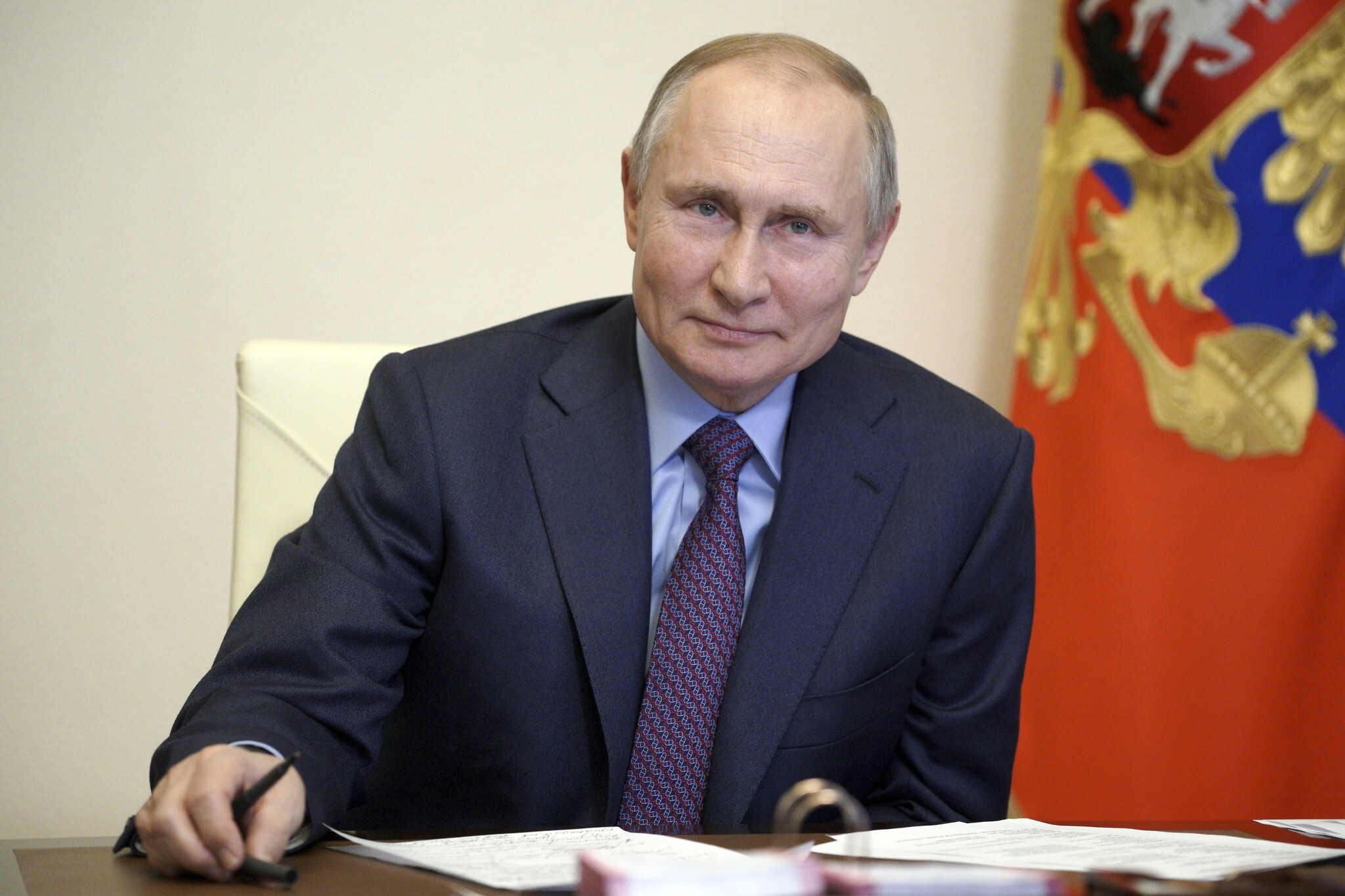  ولادیمیر پوتین رییس جمهور روسیه قانونی را امضا کرده که بر اساس آن می تواند تا سال 2036 همچنان رییس جمهور روسیه باشد.