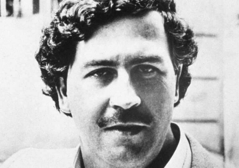 مستند Killing Escobar در مورد گروهی نیروی اجیر شده کارآزموده انگلیسی است که قرار بود پابلو اسکوبار را ترور کنند.