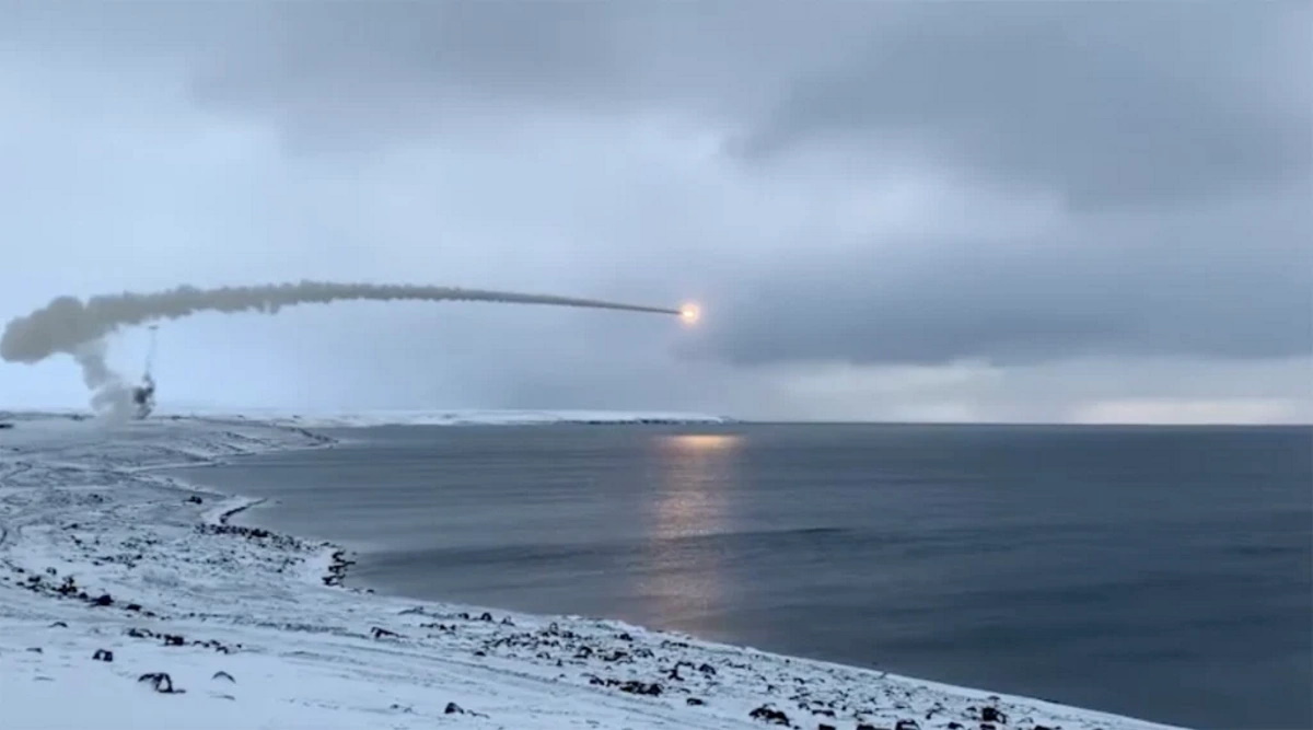 تصاویر هوایی از تحرکات نظامی گسترده روسیه در قطب شمال خبر می دهند