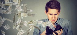 ۱۰ اشتباه مالی در جوانی که در بزرگسالی از آن ها پشیمان خواهید شد